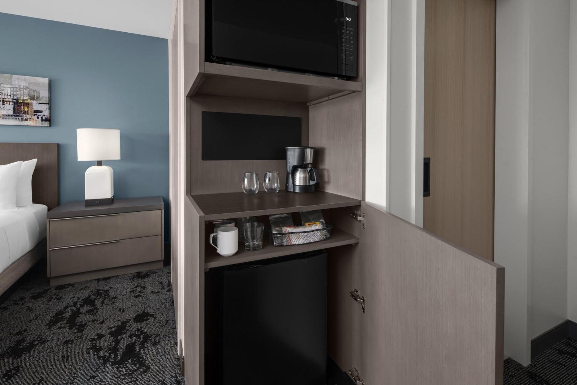 Hyatt House Raleigh Downtown/Seaboard Station Hotel Стая снимка