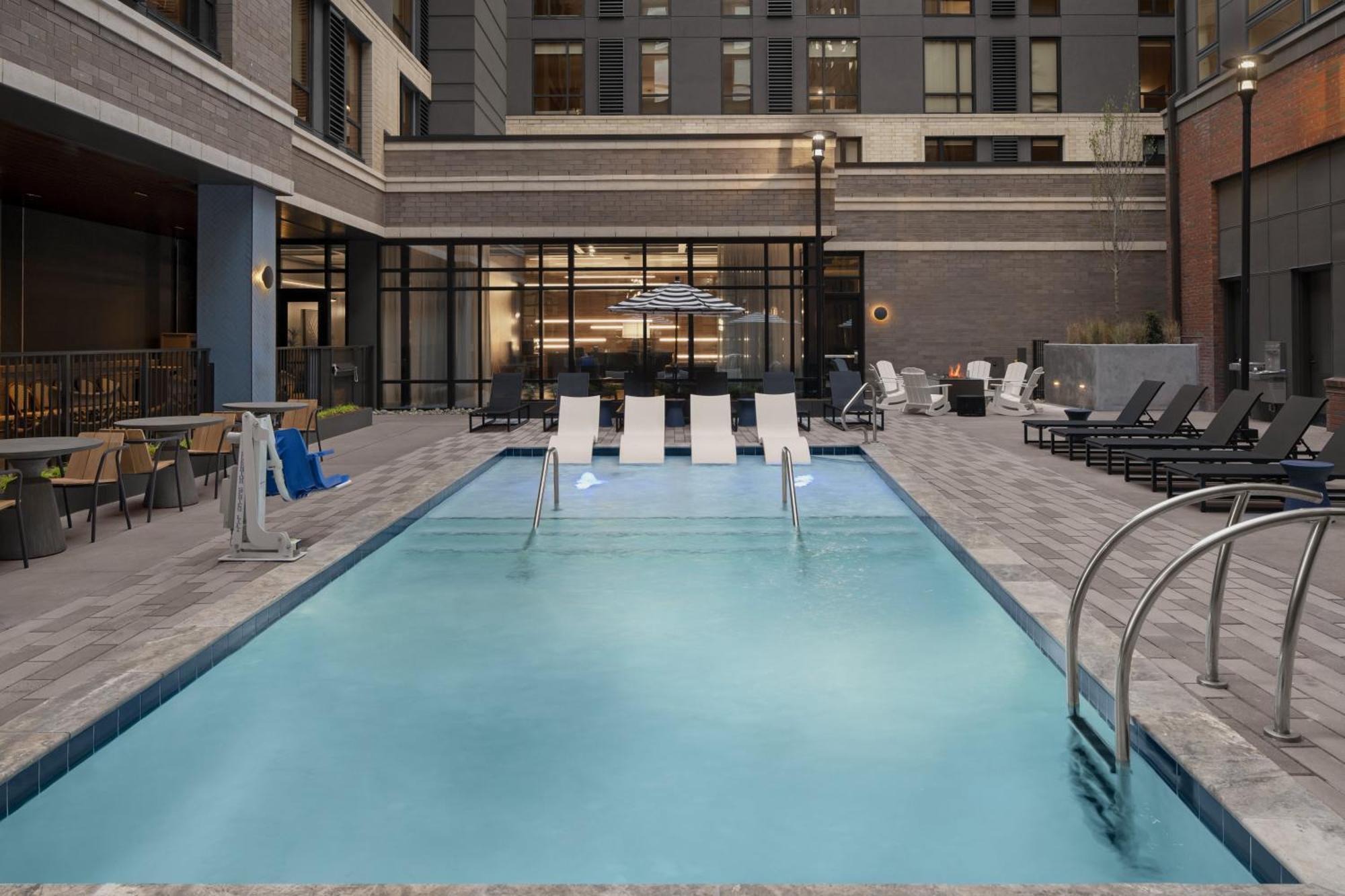 Hyatt House Raleigh Downtown/Seaboard Station Hotel Екстериор снимка